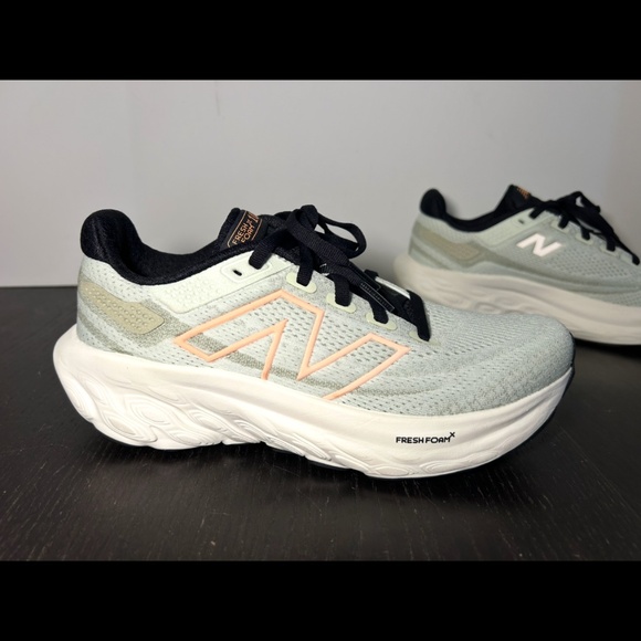 NWOB New Balance Fresh Foam X 1080v13 Running Shoes Natural Mint/Copper Womans 6 - Picture 1 of 15